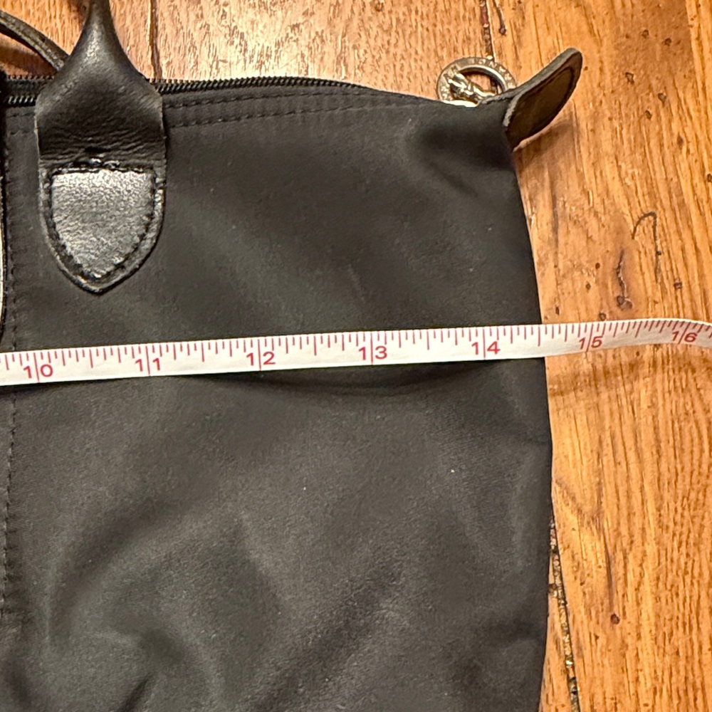 Longchamp Elegant Black Tote - Picture 10 of 14